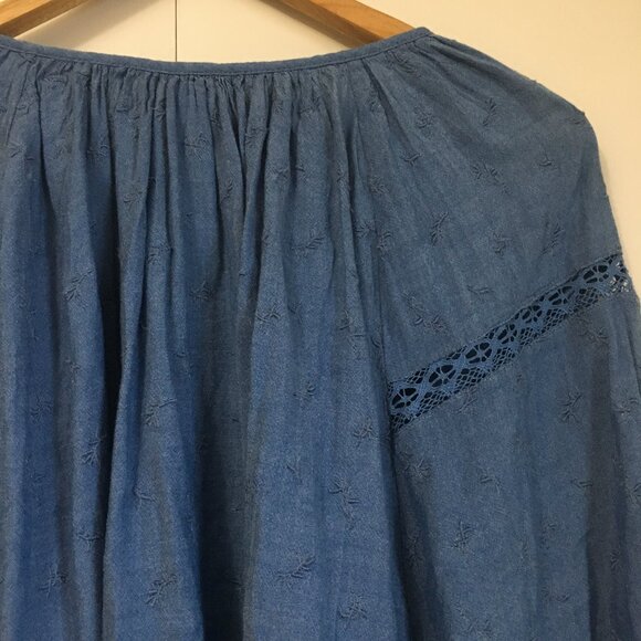 Blue Plentiful Pleats Billowing Sleeve Lace and Floral Texture Button Up Blouse - Picture 5 of 16